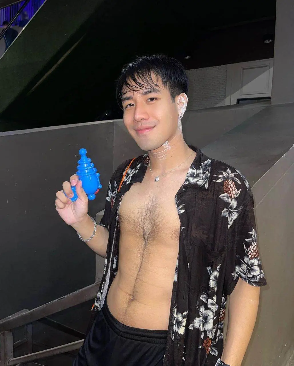 ทรงอย่างแซ่บ