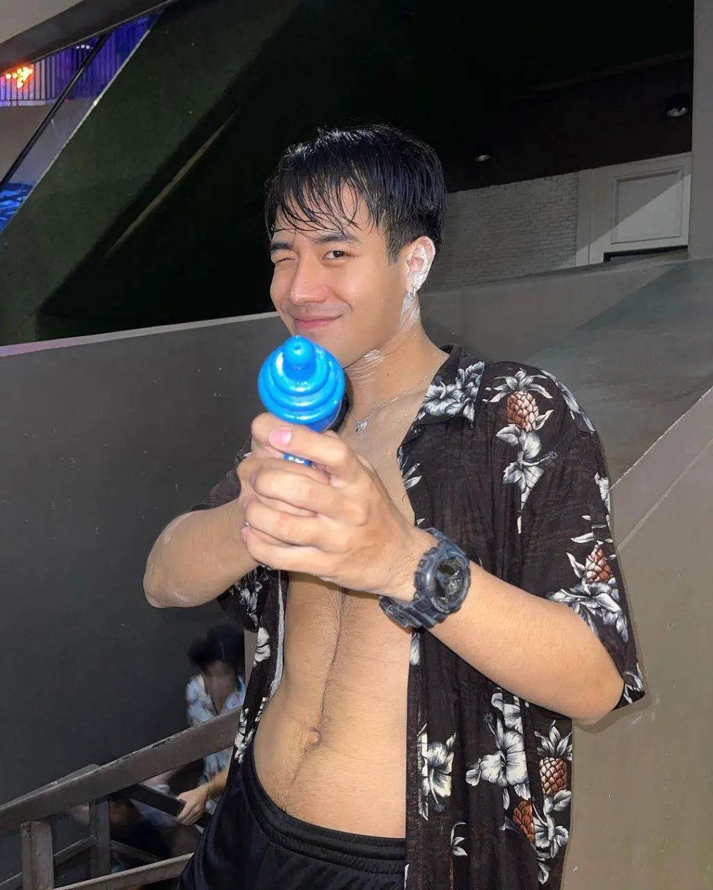 ทรงอย่างแซ่บ