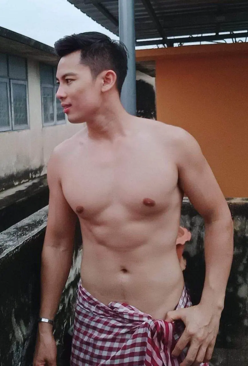 หนุ่ม..ผ้าขาวม้า
