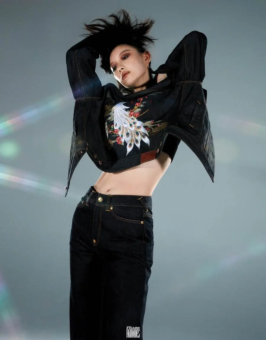 NiNi @ madame FIGARO Hommes China April 2023