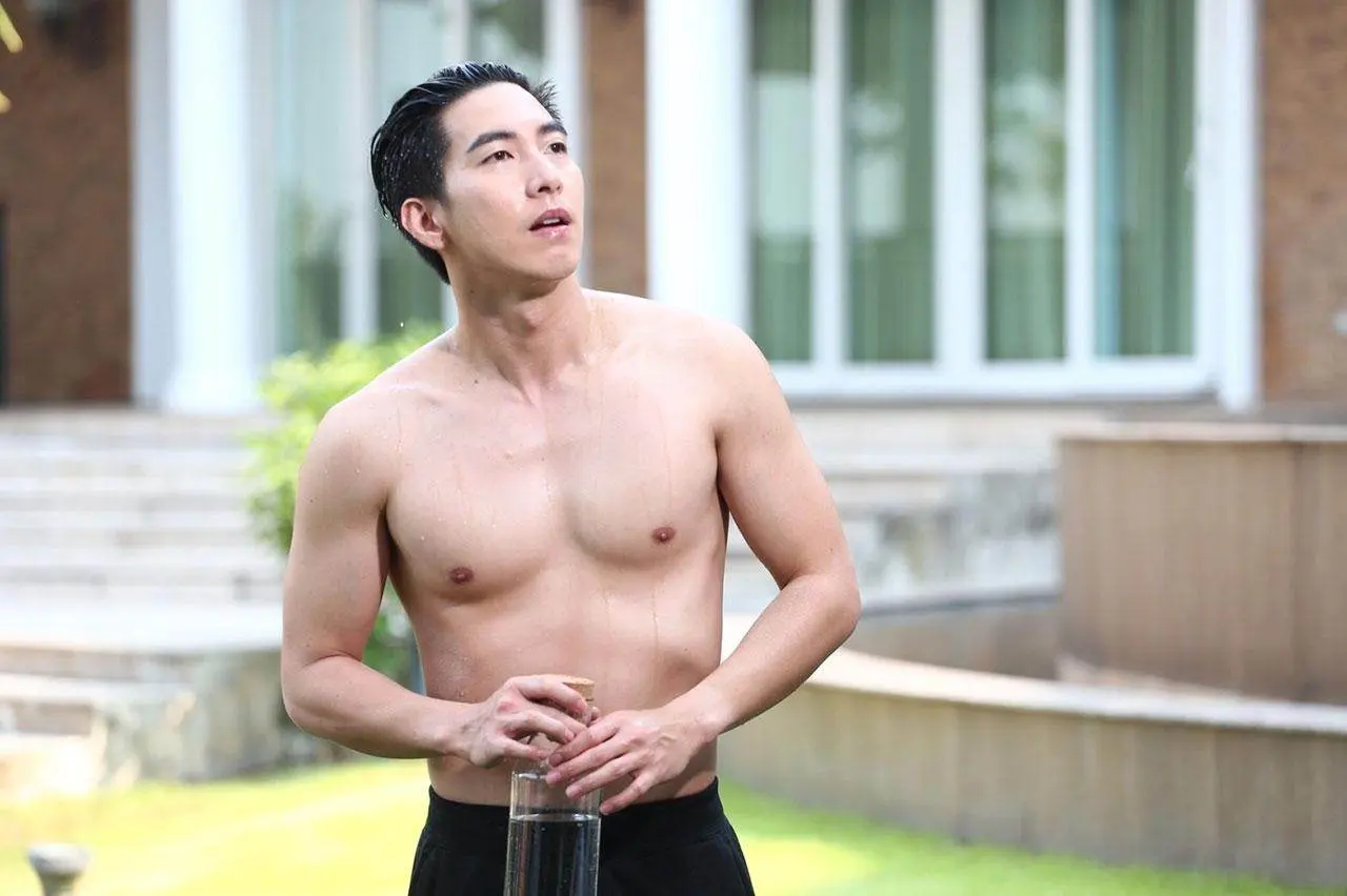 พ่อนิวและพวกพ้อง
