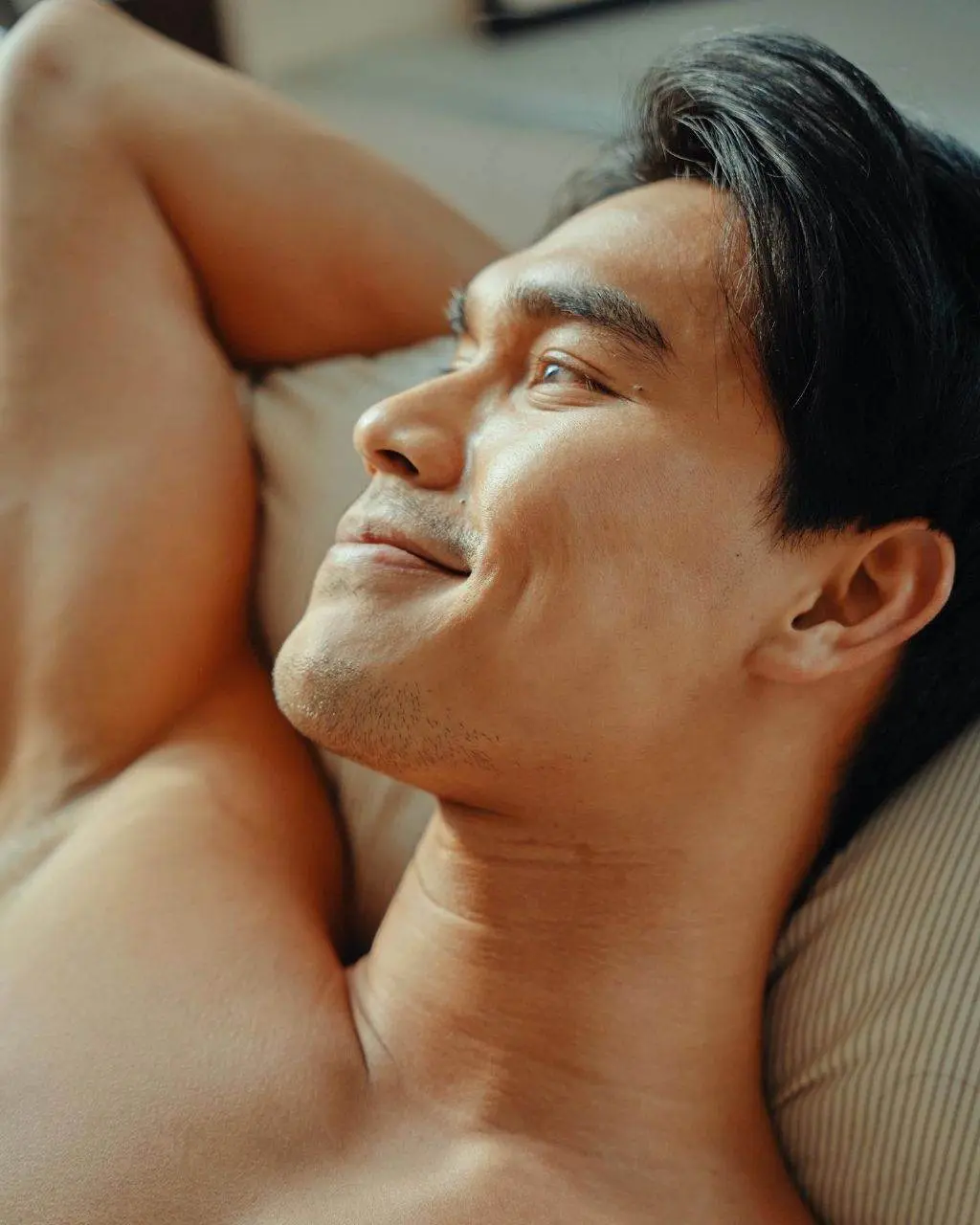 หล่อเข้มละมุนละไม