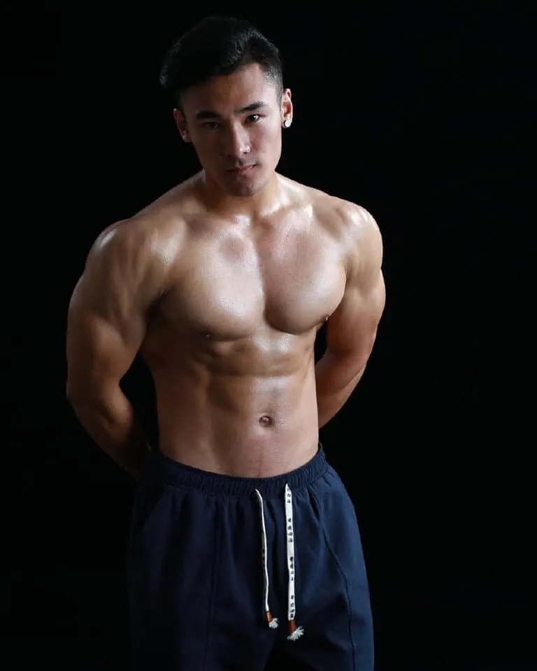 ผัวล่ำๆแซ่บๆ