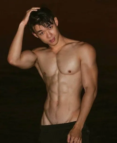 ถอดโชว์เรือนร่าง 2809