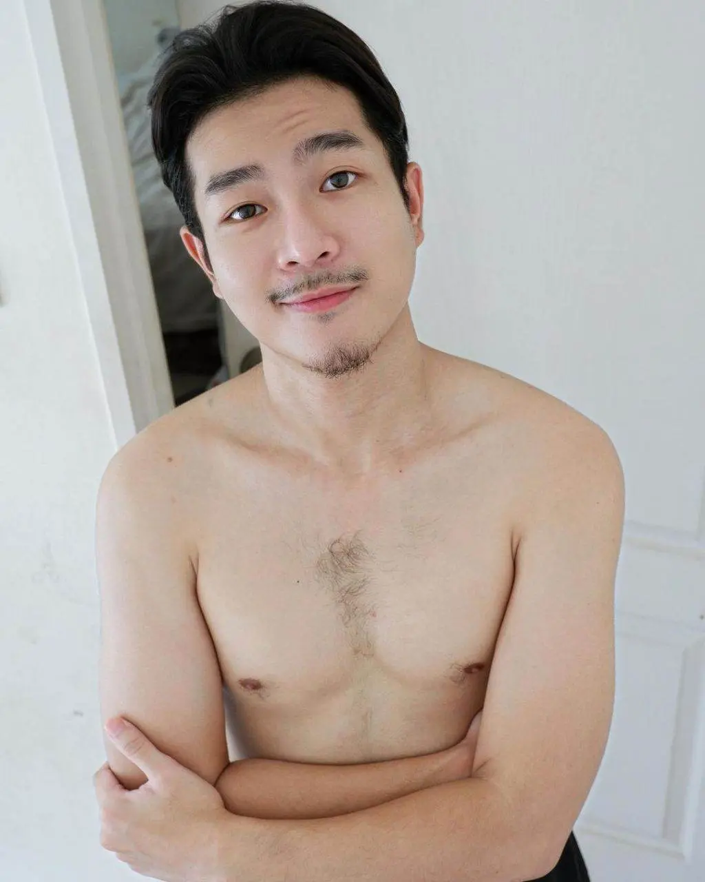 ผู้ชายหน้าร้อน