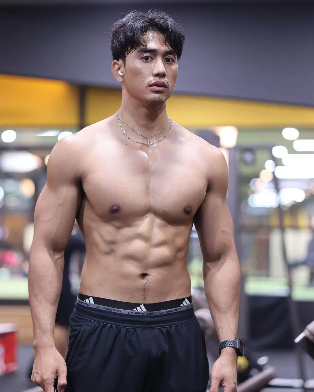 ร้อนเลยอัดอั้น
