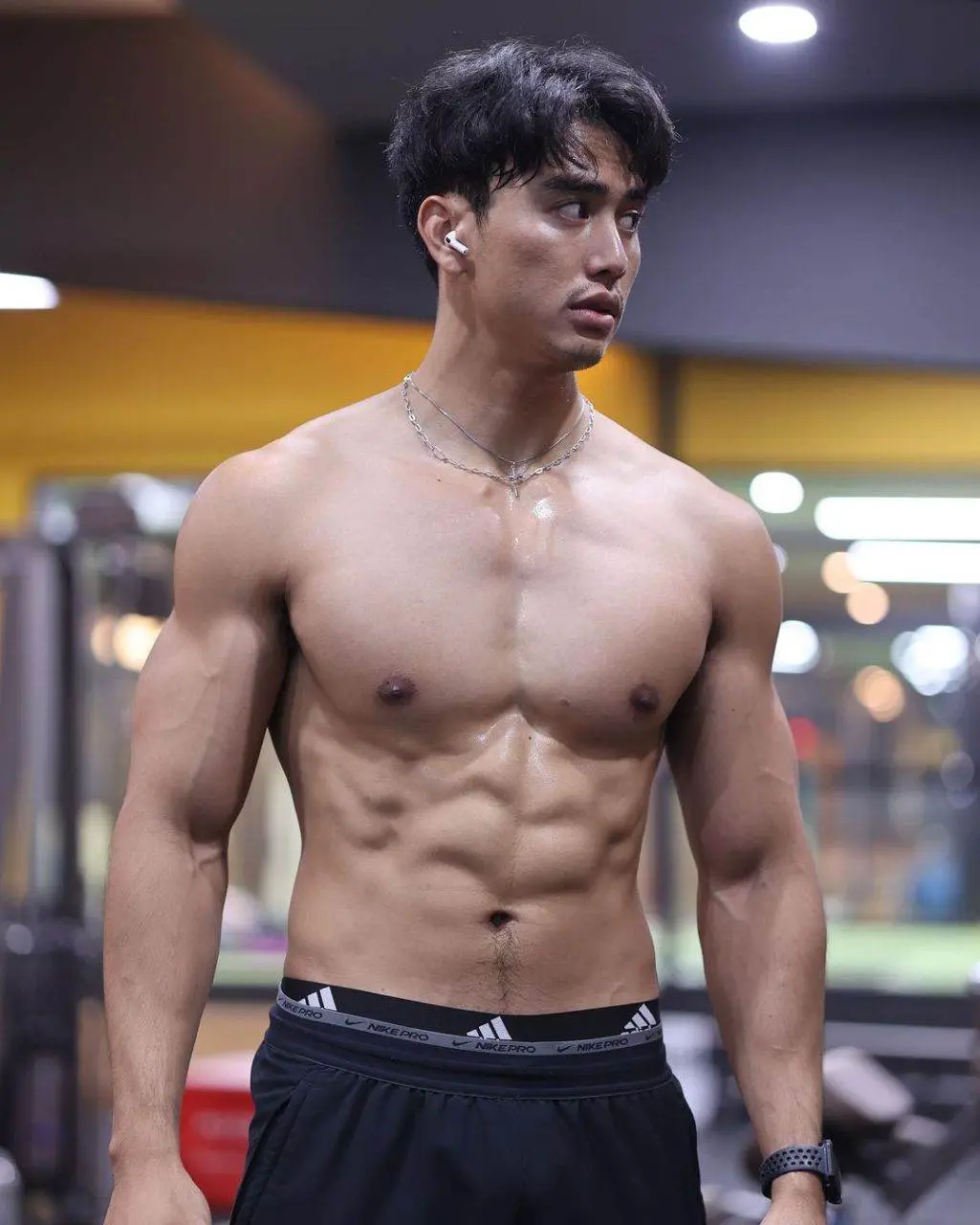ร้อนเลยอัดอั้น