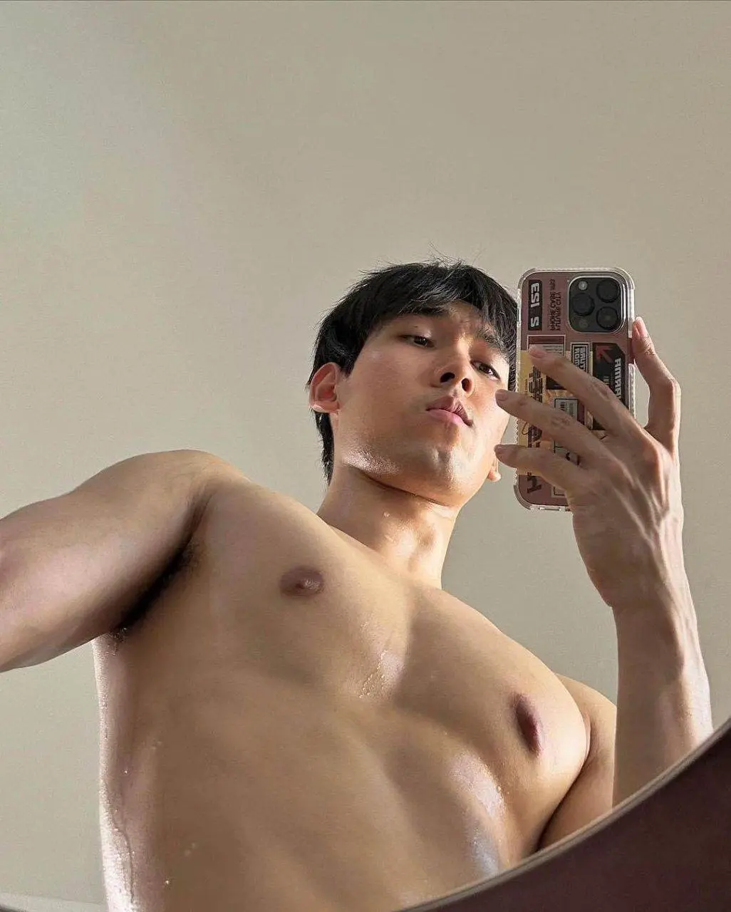 แน่นแค่ไหนจะไม่ร้องแค่ครางเบาๆ