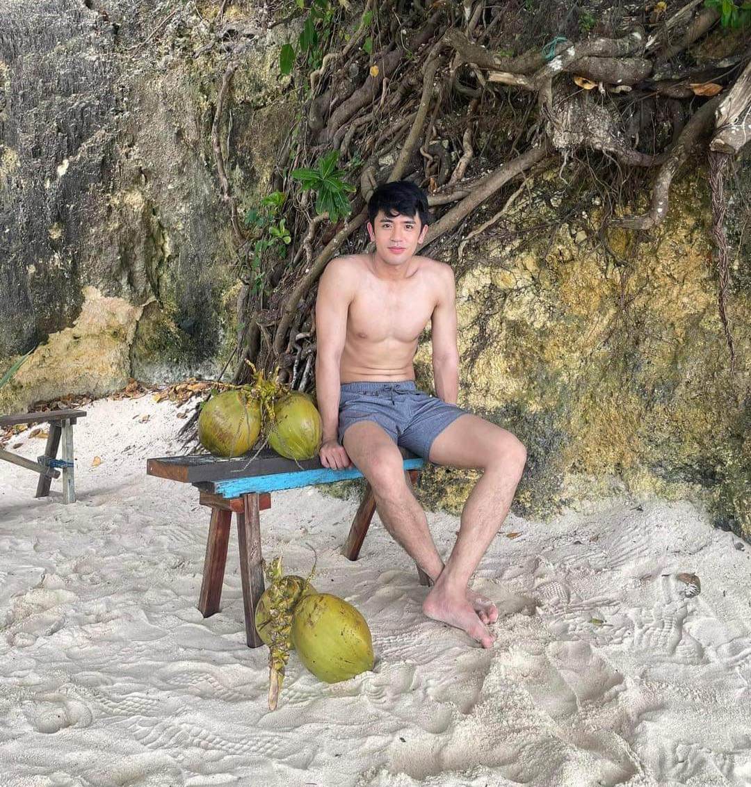 หิวน้ำ..มะพร้าว