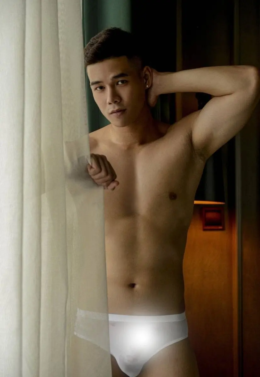 หนุ่มหล่อขึ้นปก 1140.445