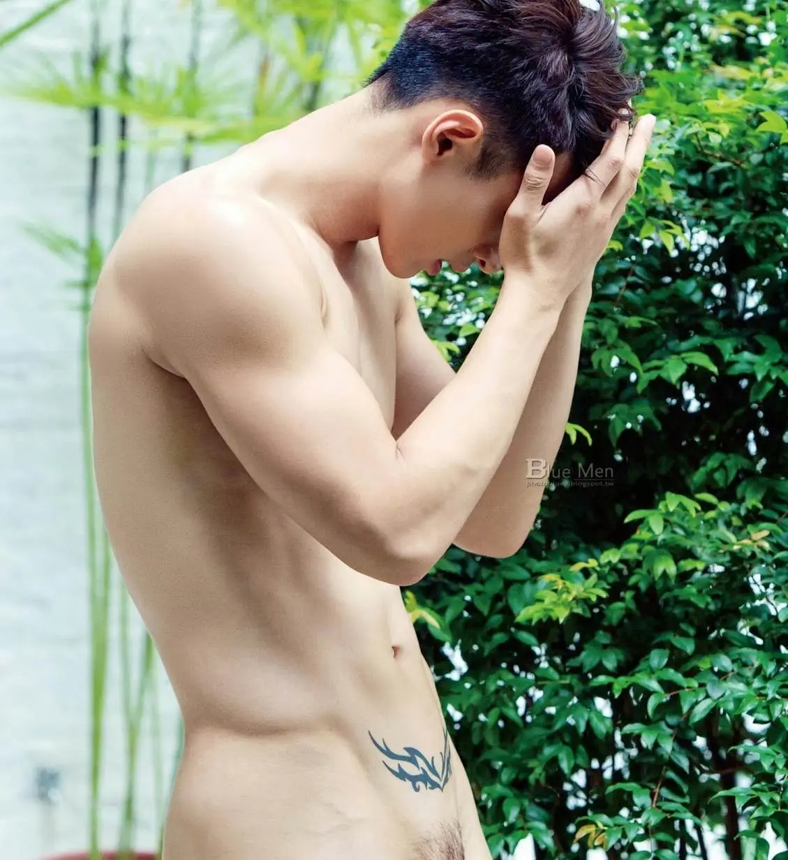 หนุ่มหล่อขึ้นปก 1148