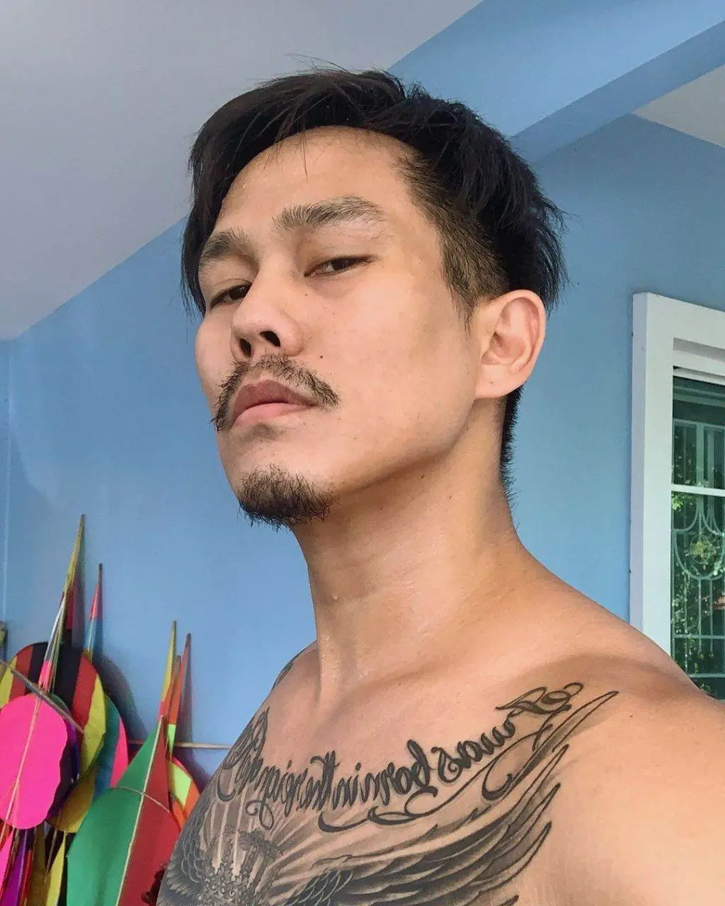 รักพี่หนวด