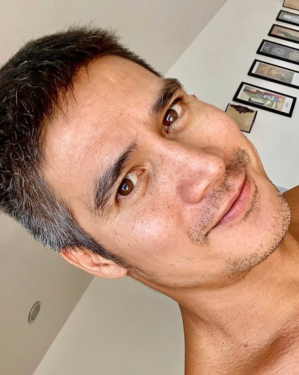 หล่อดูดีมากบรรดาสามี