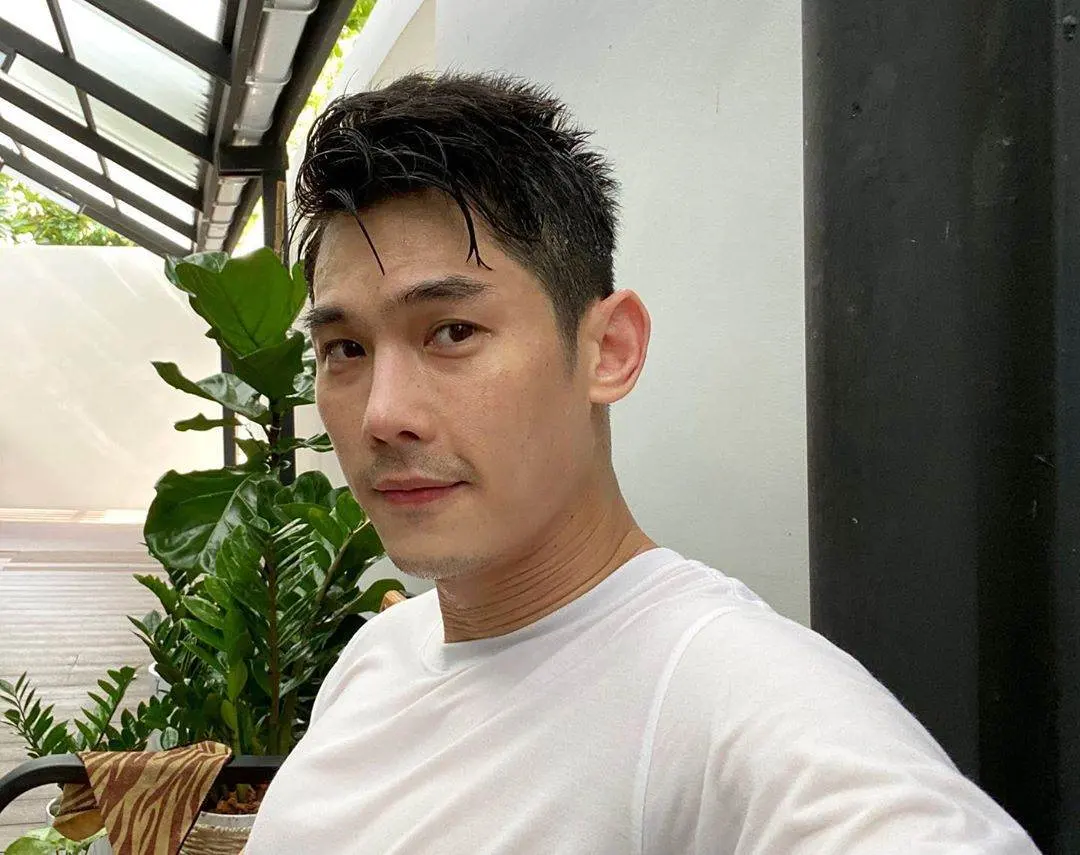 หล่อดูดีมากบรรดาสามี