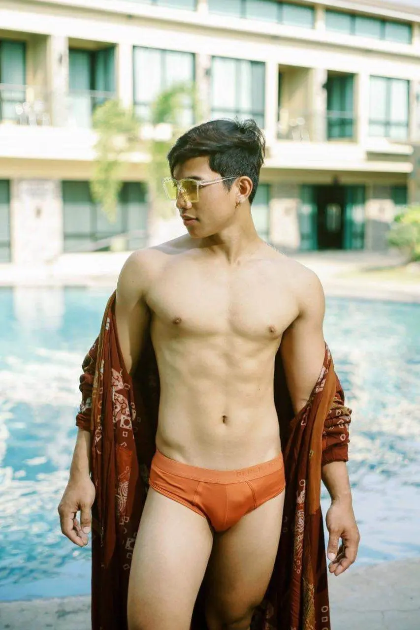 อดใจไม่ไหว