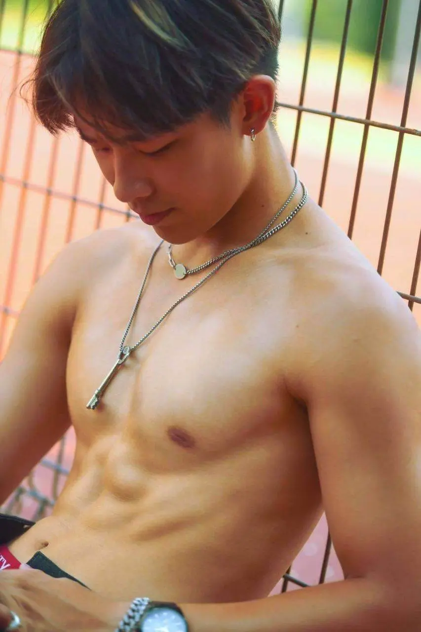 อดใจไม่ไหว