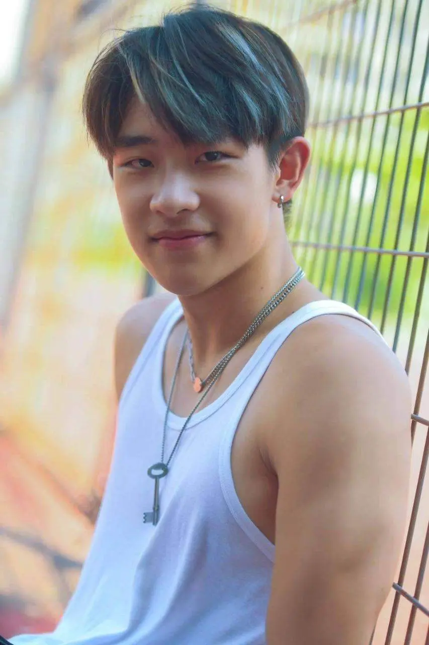 อดใจไม่ไหว