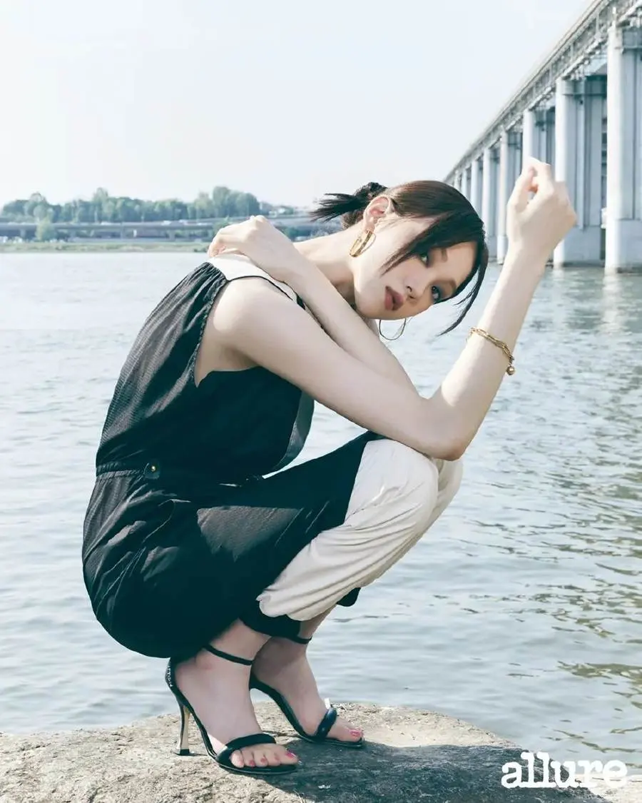 Lee Sung Kyung @ allure Korea June 2023