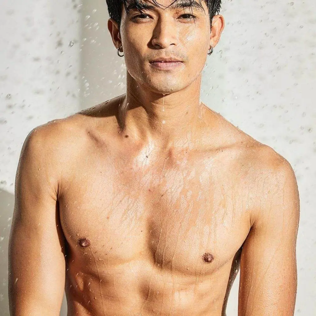 เห็นหน้าหนวดแล้วหื่นกลับ