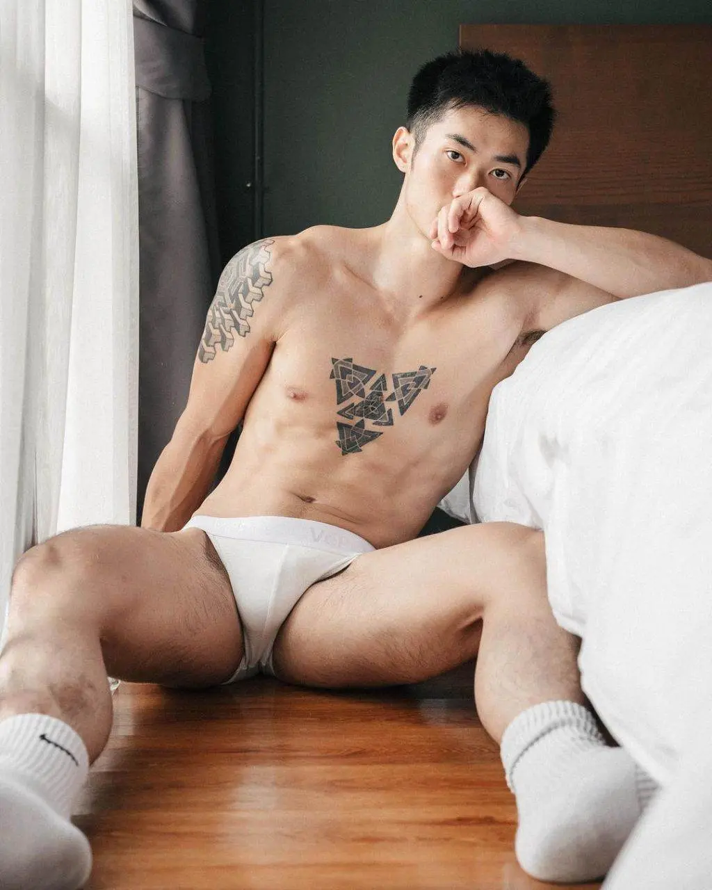 ส่องหนุ่ม 182
