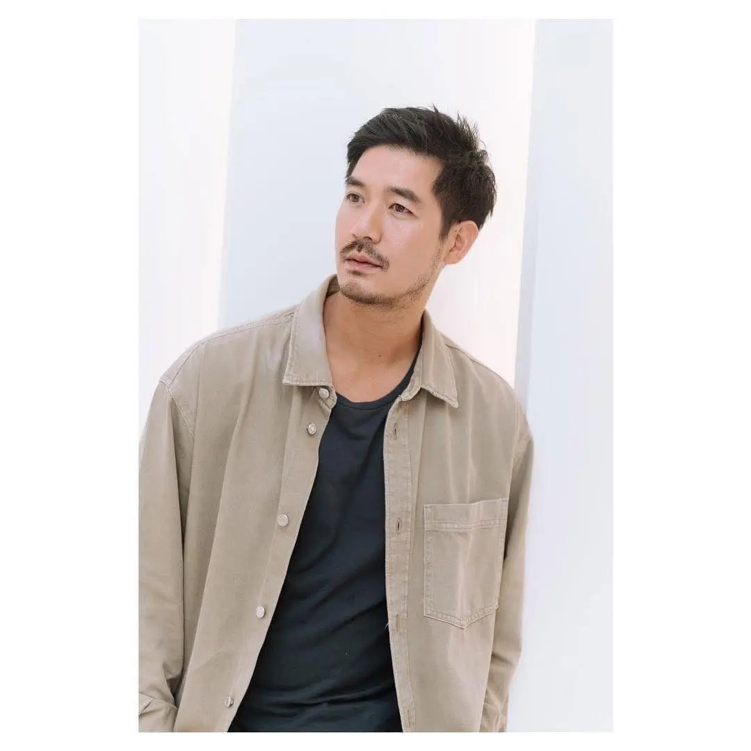 เข้มๆหนวดดก