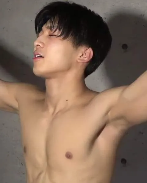 พระเอกAVหล่อมาก