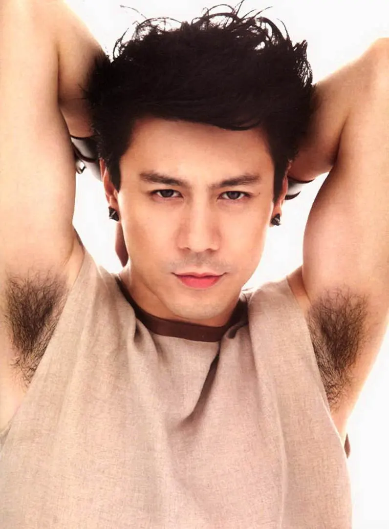 รักแร้บรรดาผู้....ดกดำดีมาก