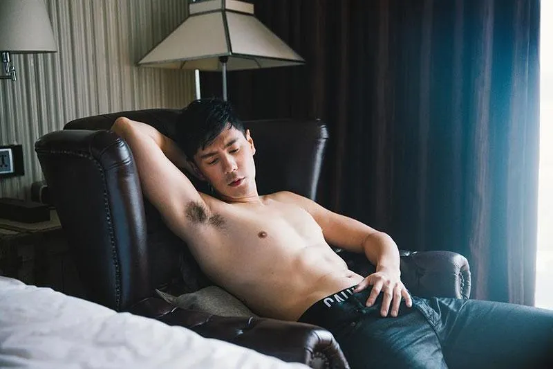 รักแร้บรรดาผู้....ดกดำดีมาก