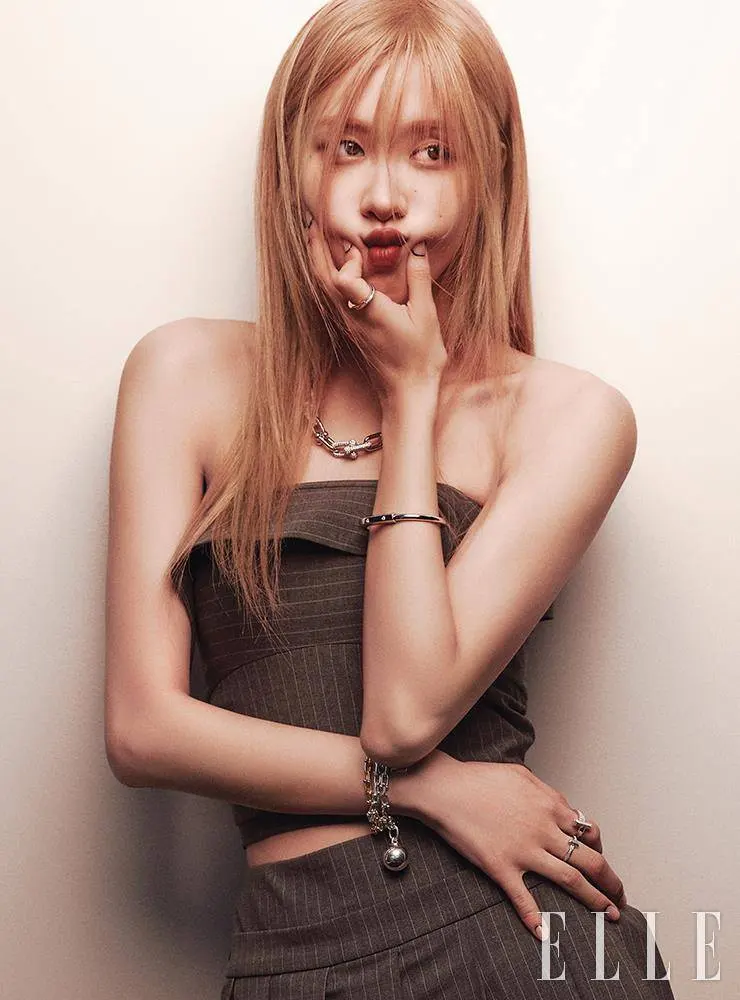 (BLACKPINK) Ros&eacute; @ ELLE Korea June 2023