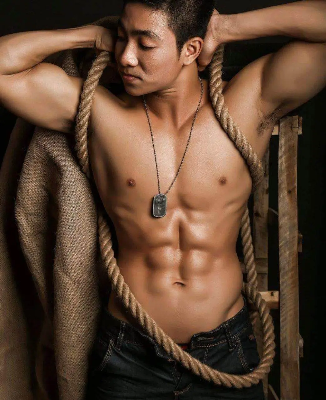 เชือกพันกาย..ใจผูกพัน