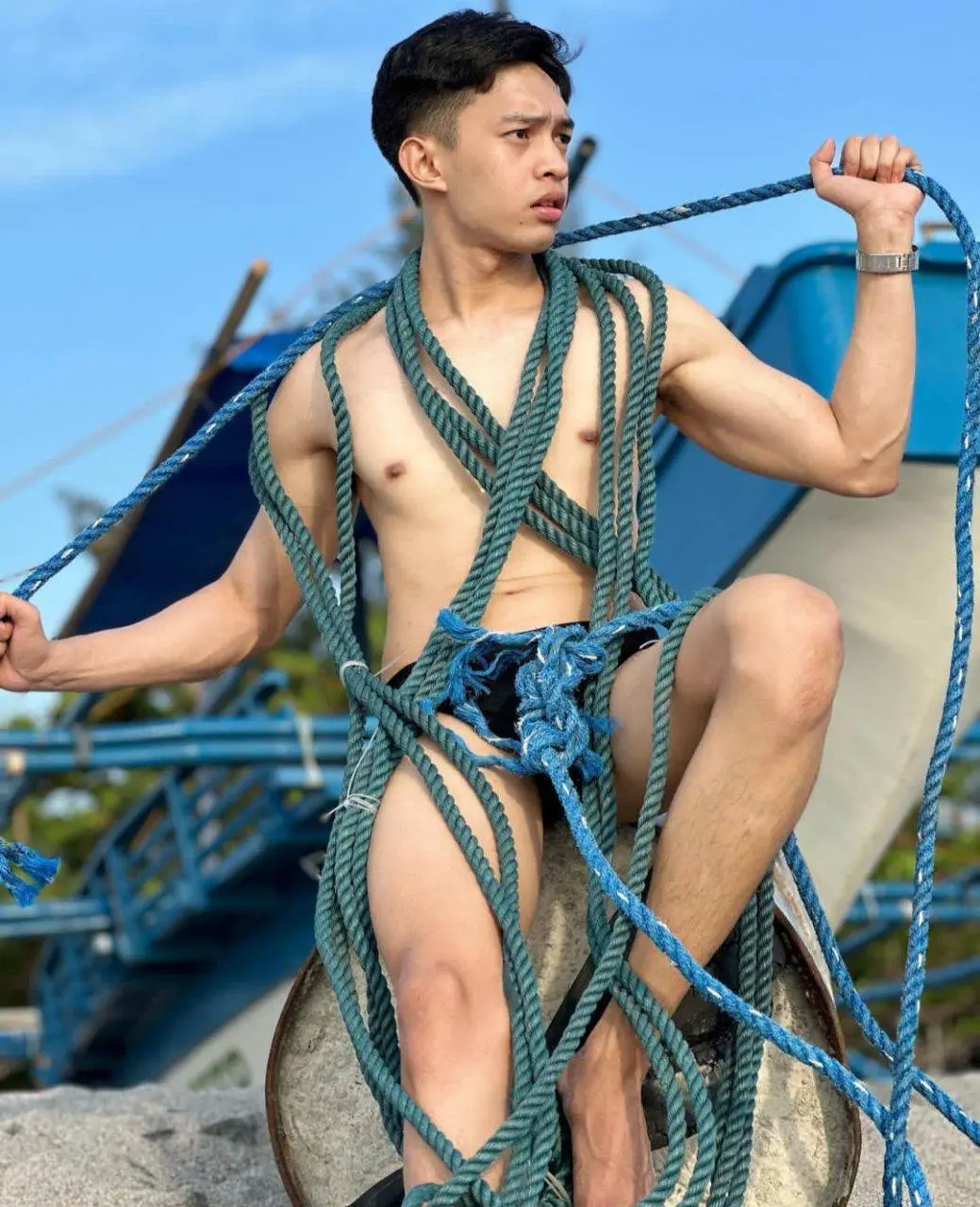 เชือกพันกาย..ใจผูกพัน