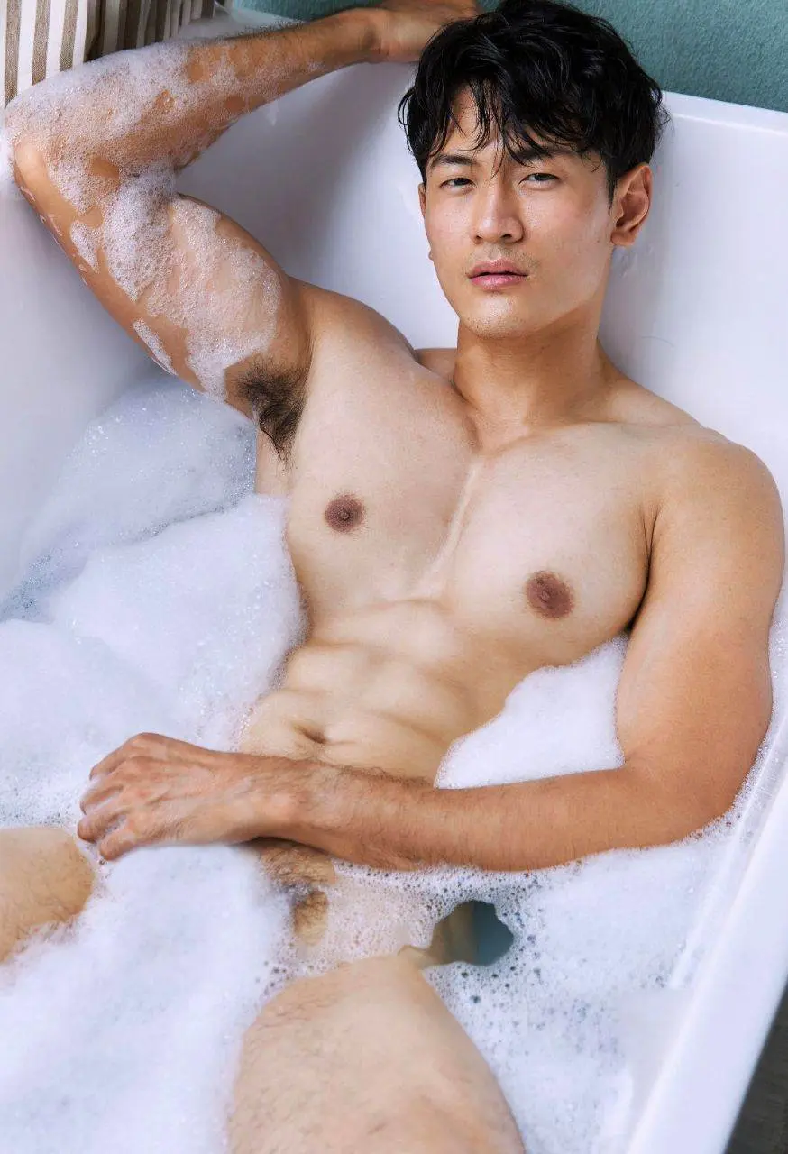 ส่องผู้ชายอาบน้ำ 41
