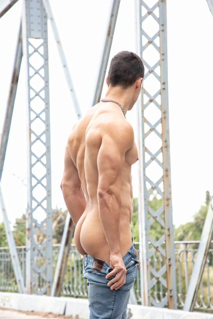 รอเธอ..หันมา