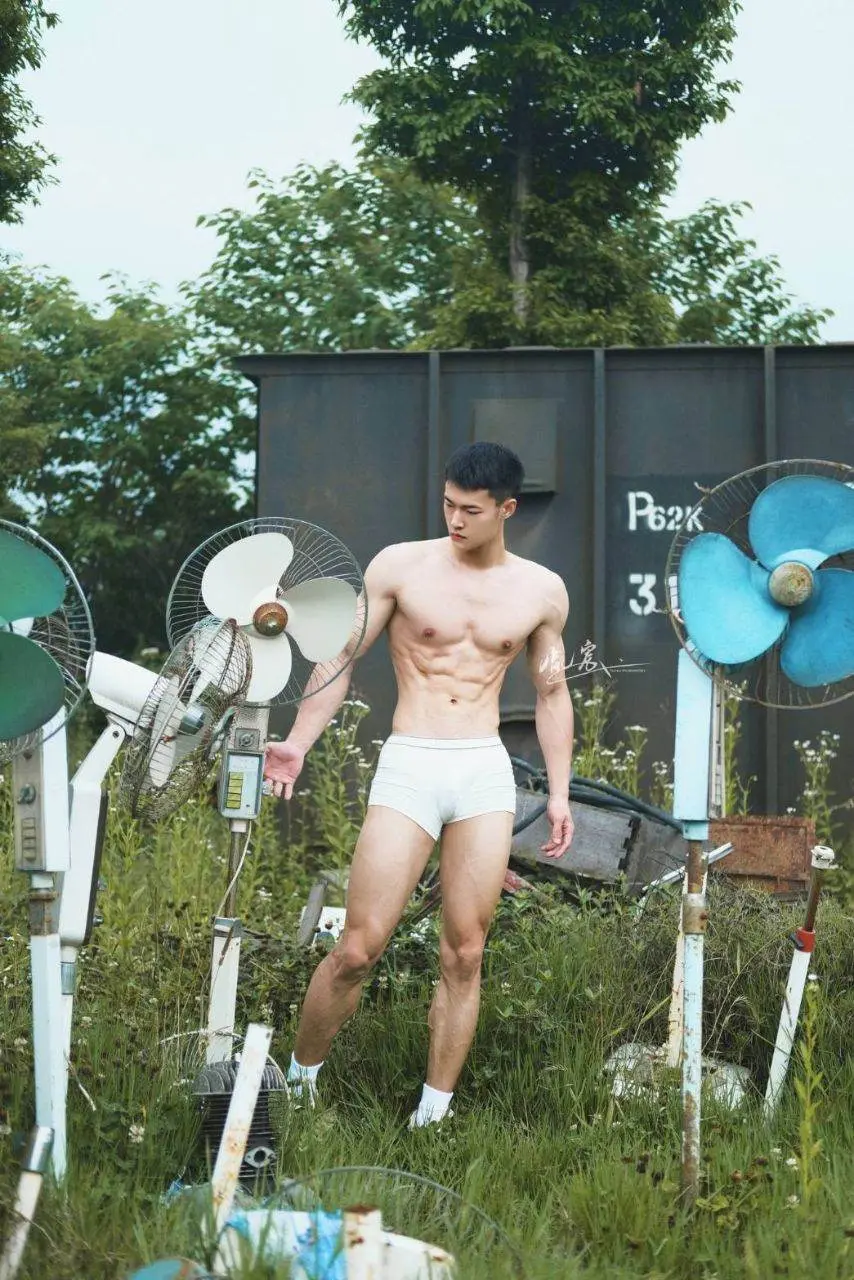 อยู่กับแฟน(FAN)