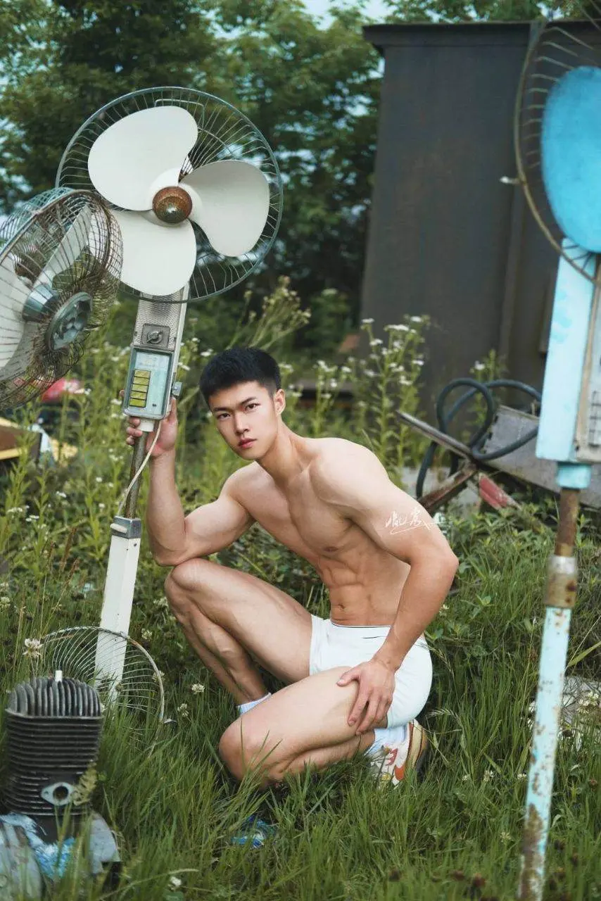 อยู่กับแฟน(FAN)