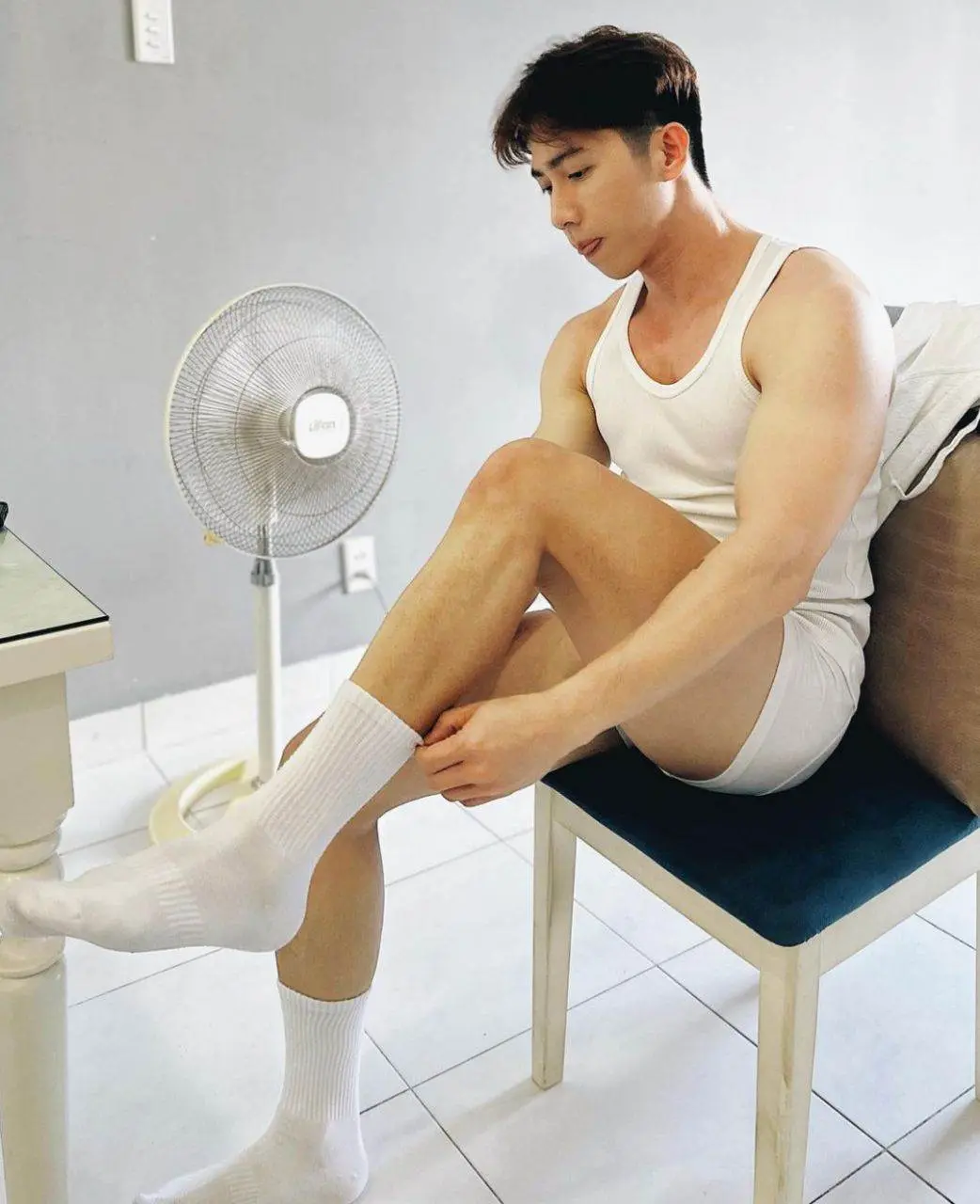 อยู่กับแฟน(FAN)