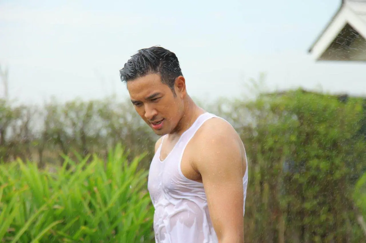 สามีเป็นดารา