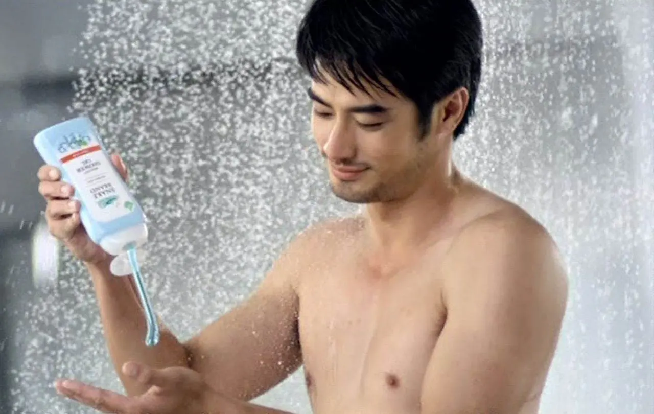 หล่อดอเลี่ยมทอง
