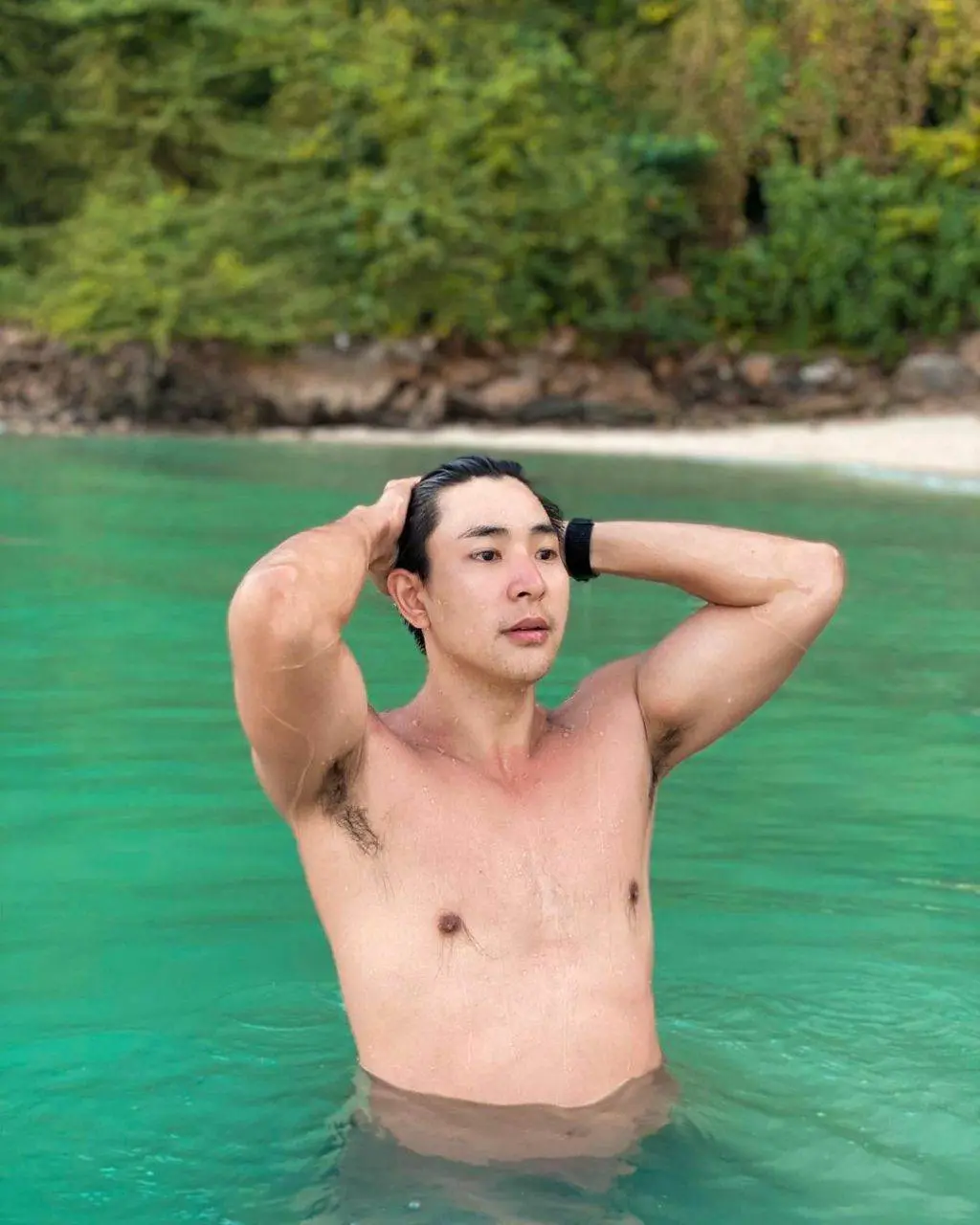 หล่อดอเลี่ยมทอง