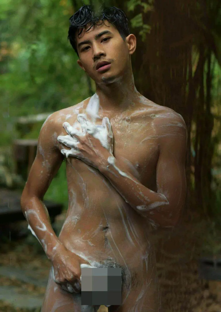 ส่องผู้ชายอาบน้ำ 43