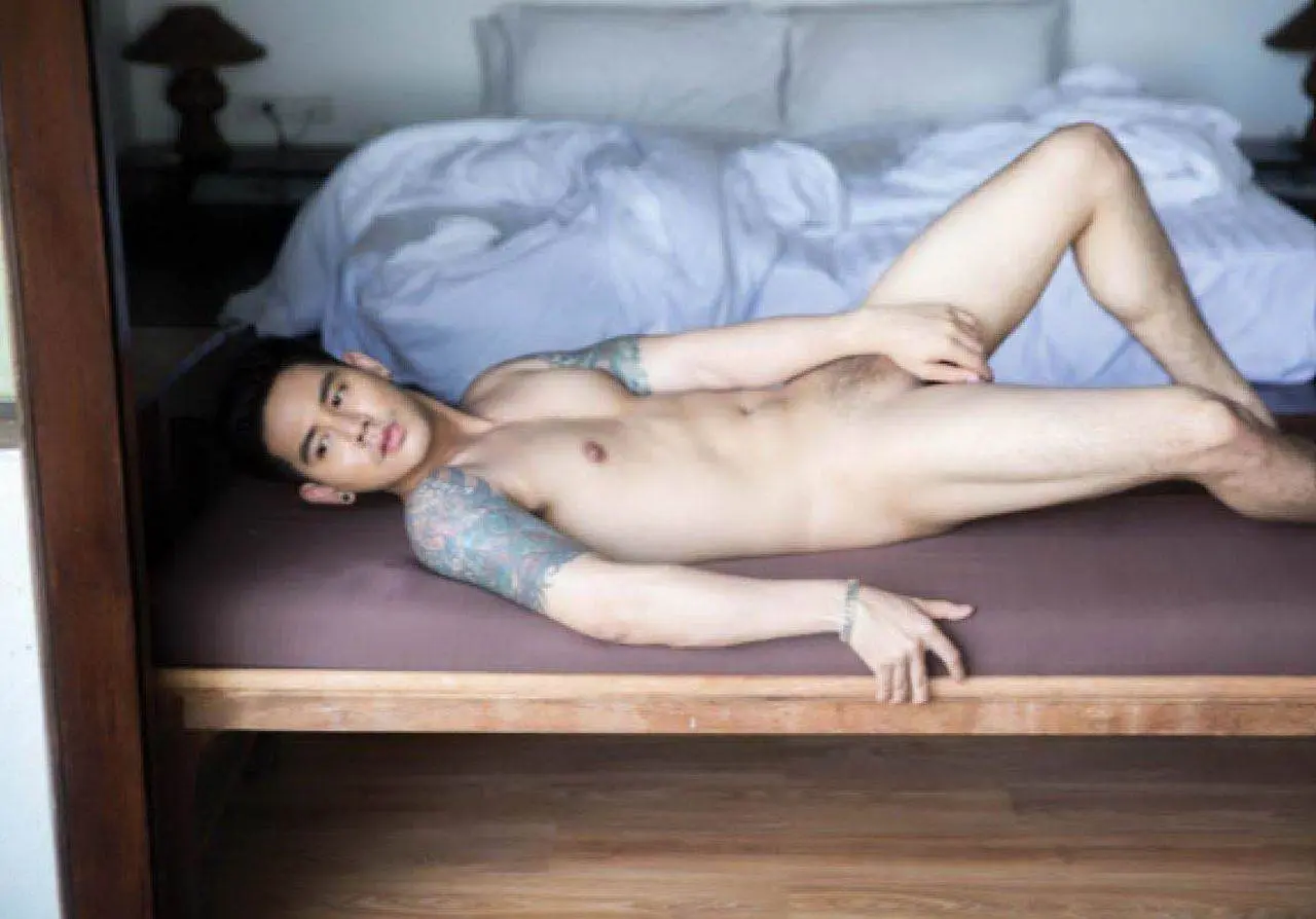 เรื่องบนเตียง 49