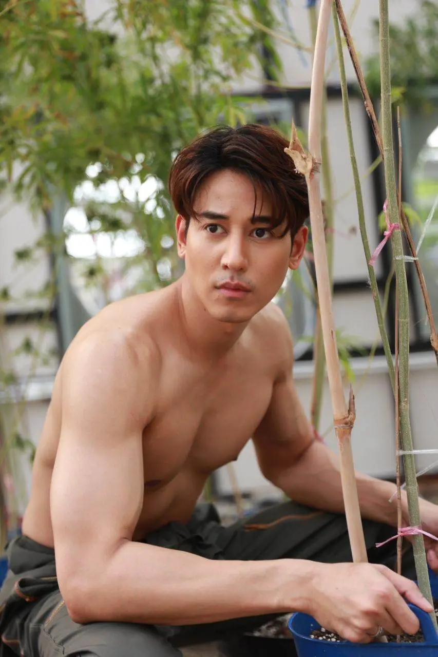เลียเฮียหน่อย