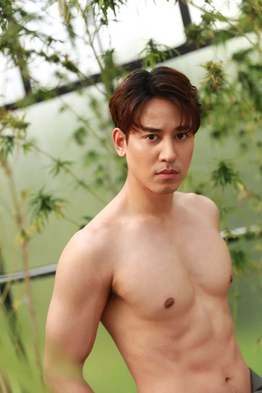 เลียเฮียหน่อย