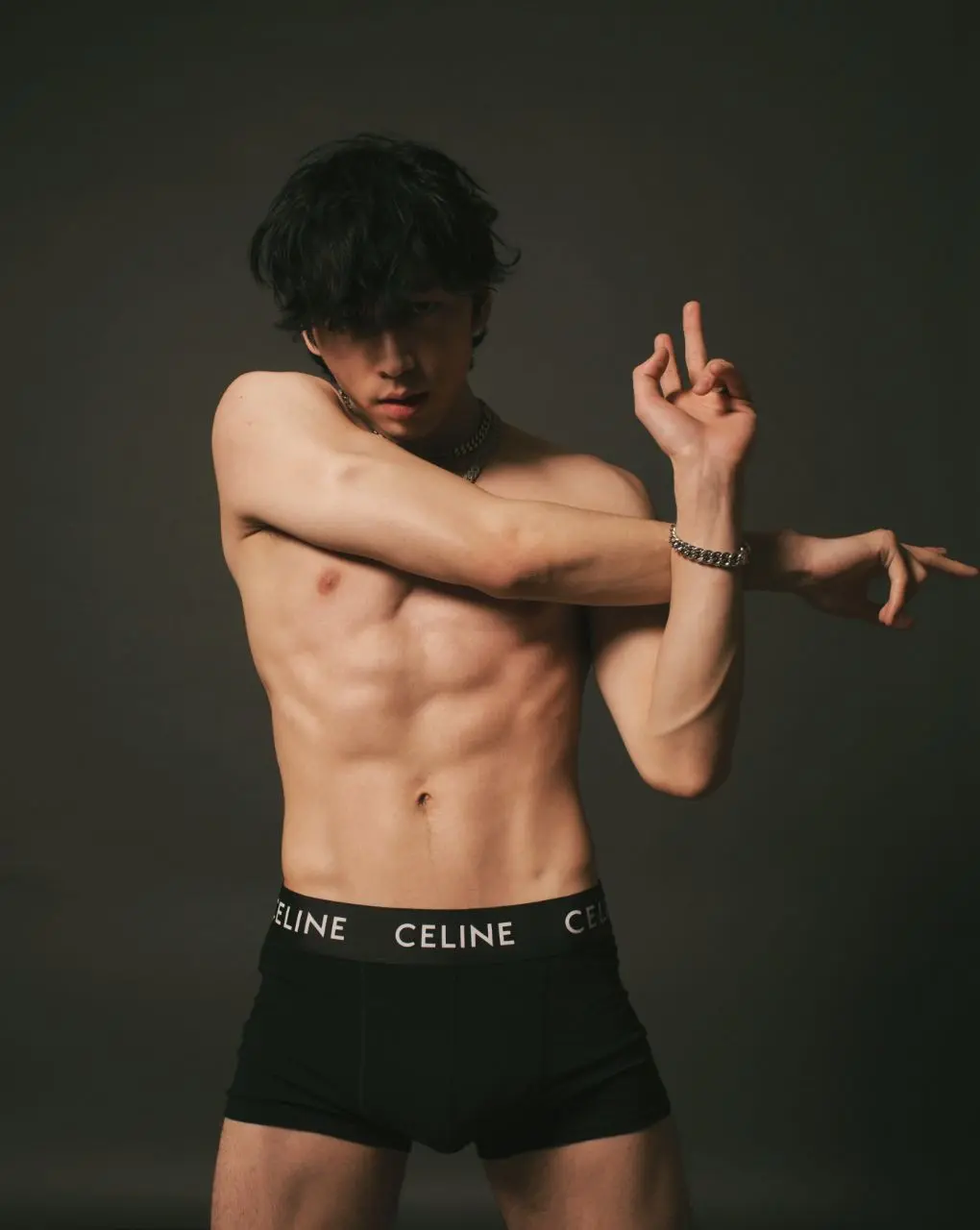 อดใจไม่ไหว