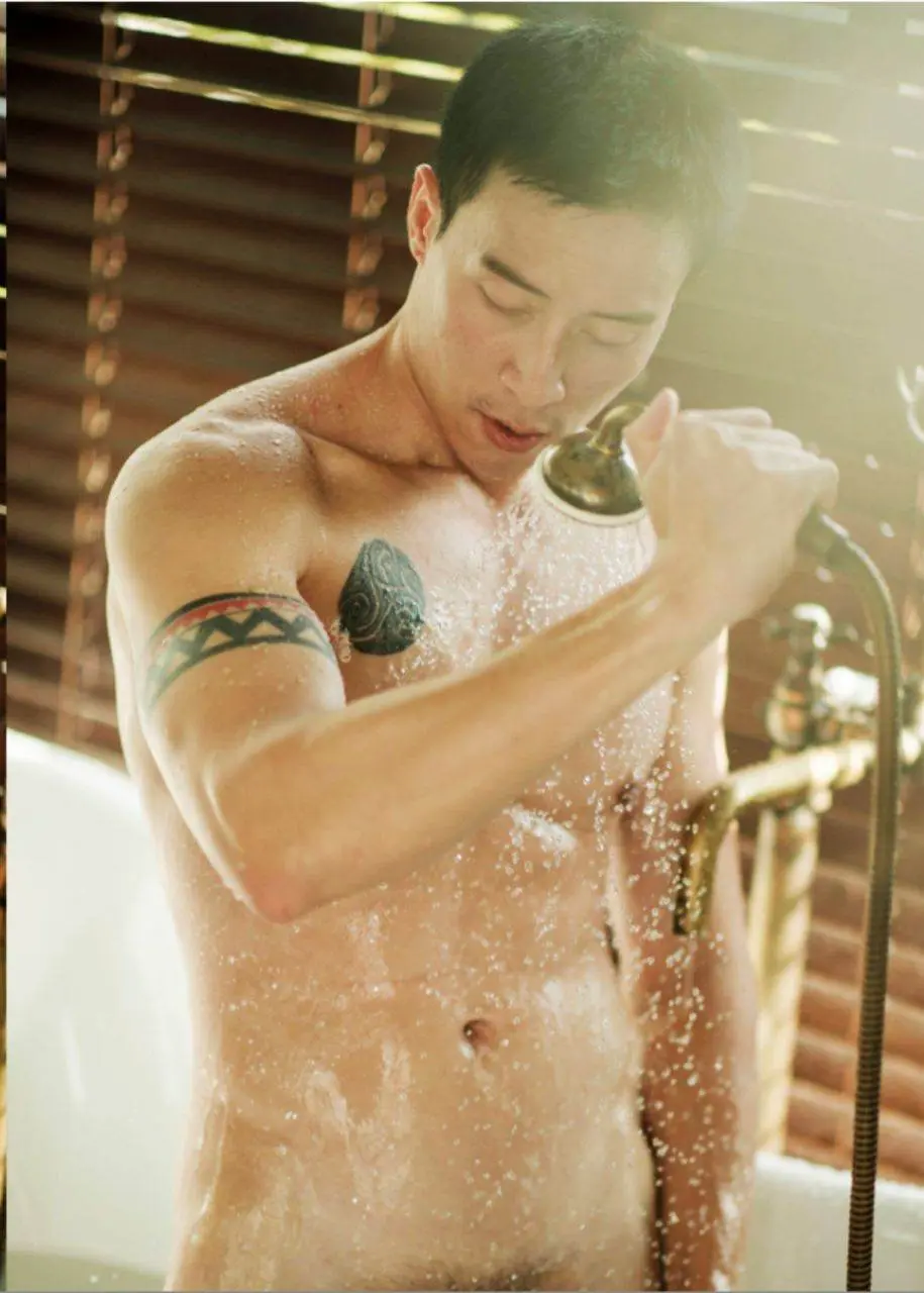 ส่องผู้ชายอาบน้ำ 45