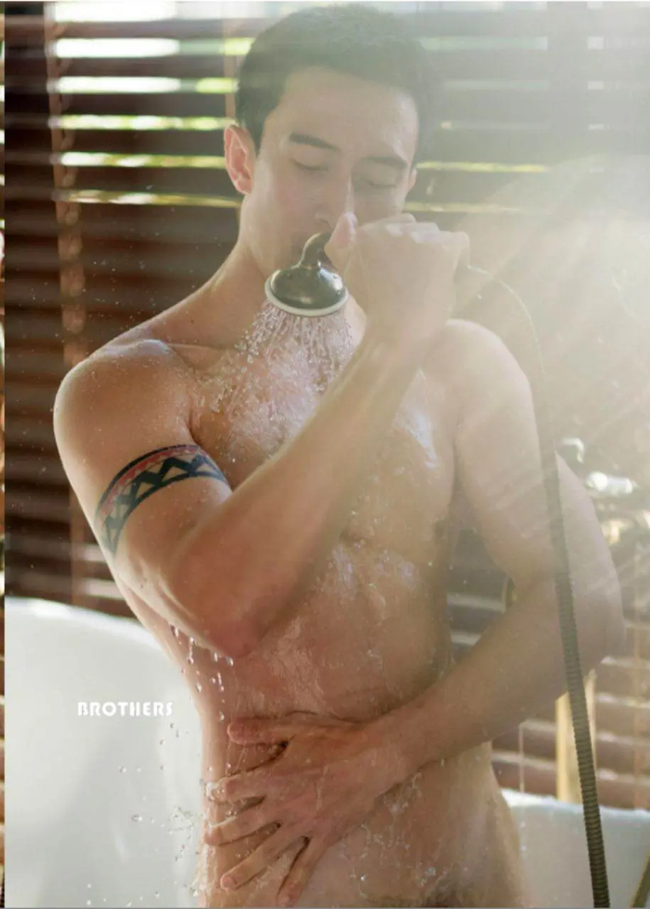 ส่องผู้ชายอาบน้ำ 45