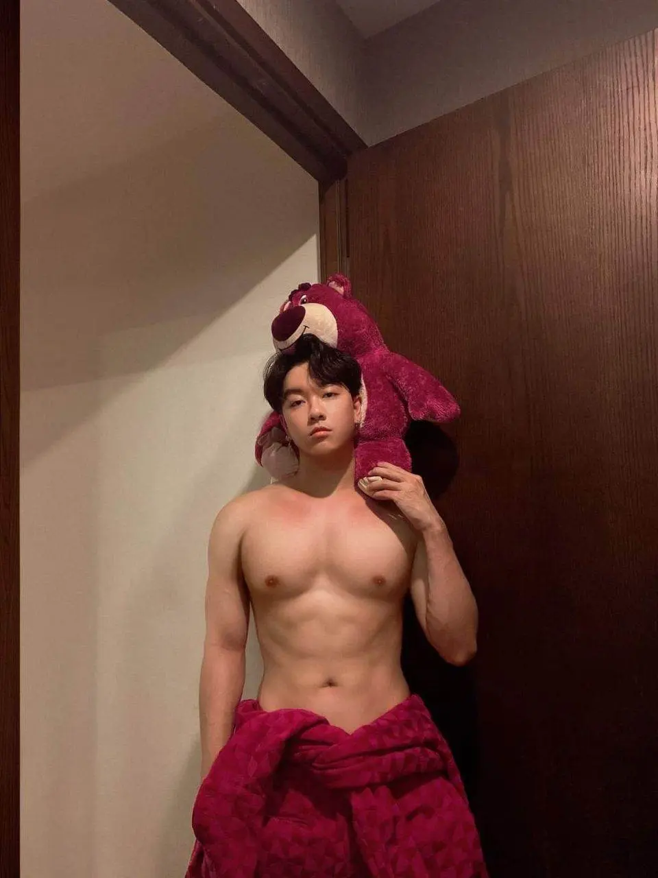 อิจฉาตุ๊กตา..ข้างเธอ