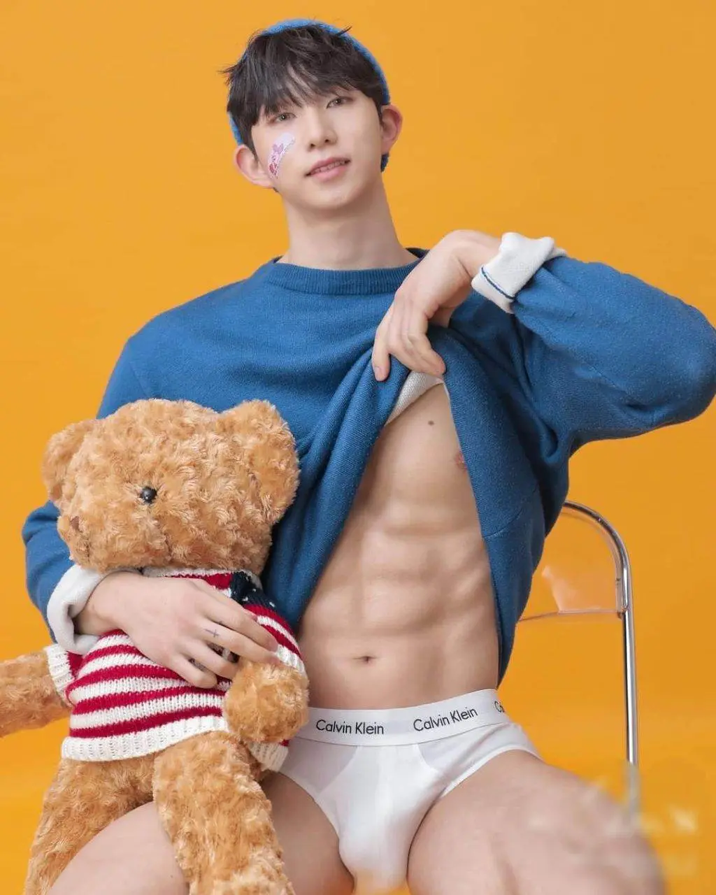 อิจฉาตุ๊กตา..ข้างเธอ