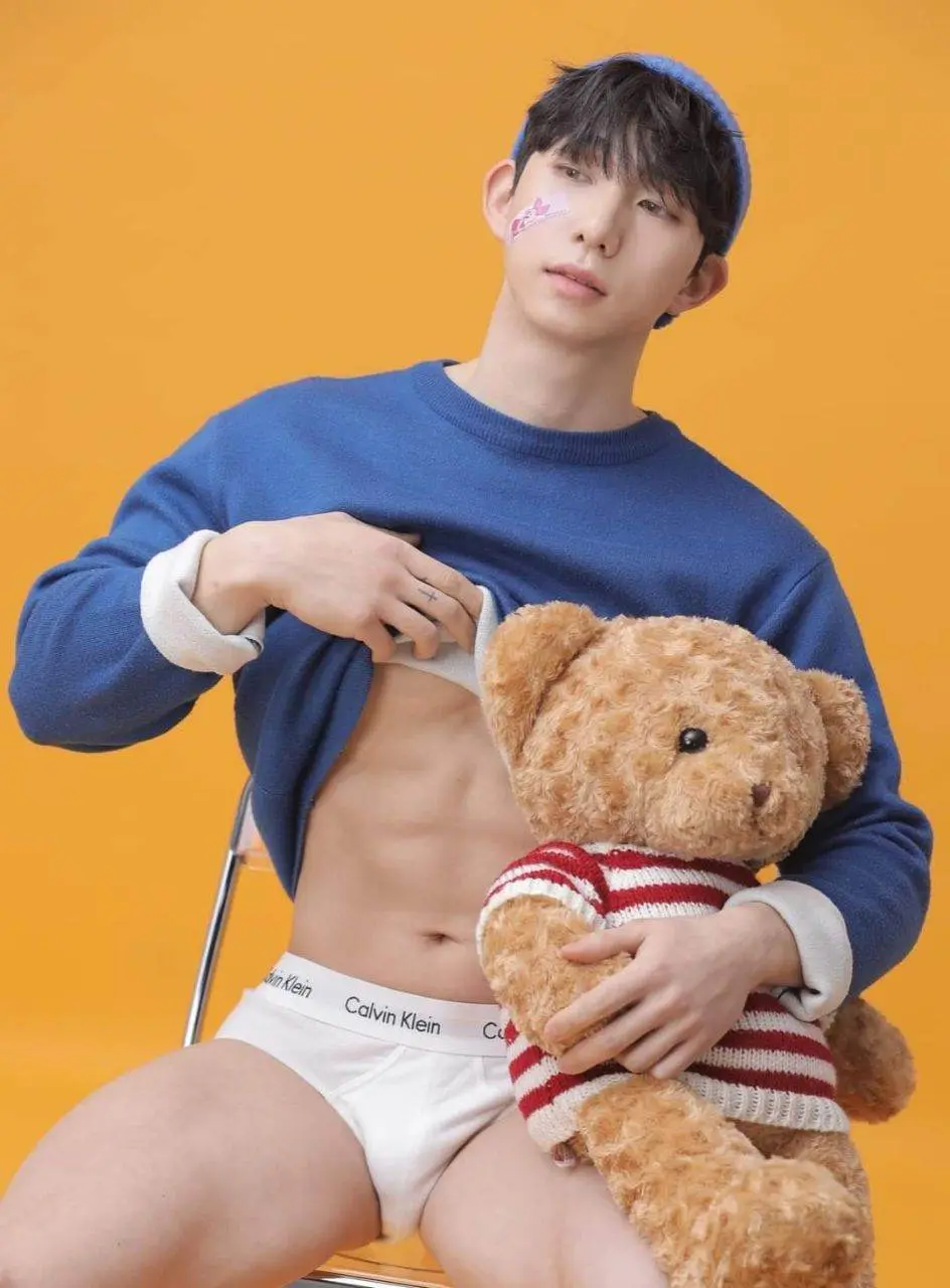 อิจฉาตุ๊กตา..ข้างเธอ