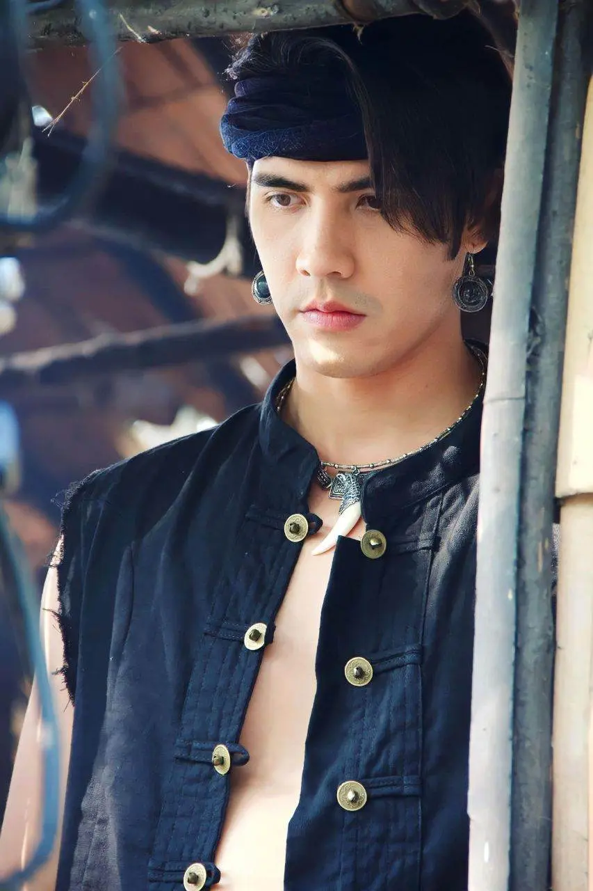 ผัวลุคแบดแซ่บสุดๆ